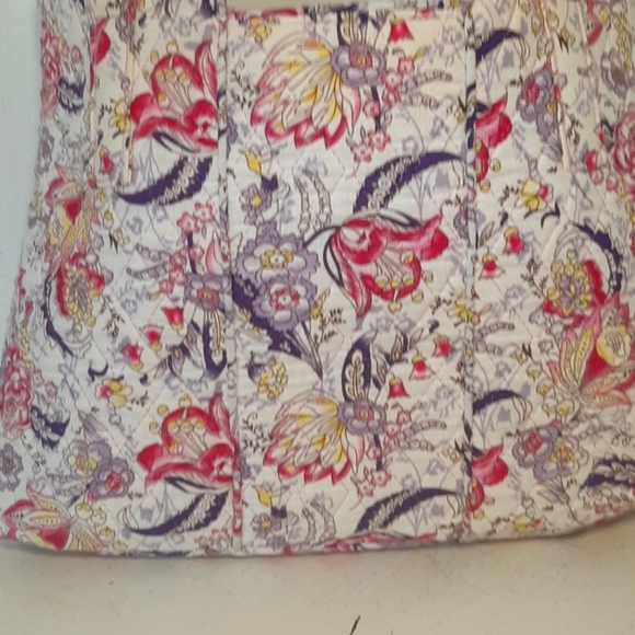 Mary MaximFloral Quilted Tote Bag. - Picture 1 of 8